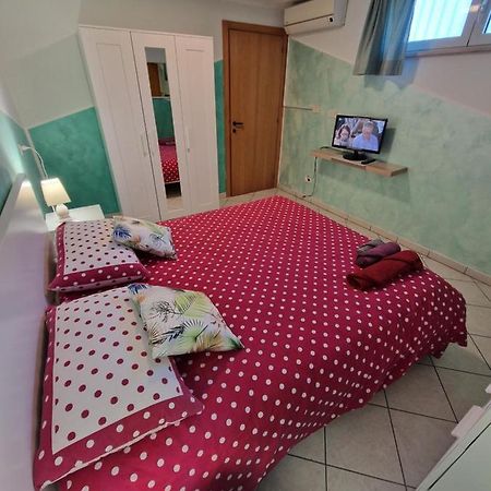 Casa Dell'Ape Maia Lägenhet Termoli Exteriör bild